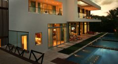 "The Luxurious Villa in Miami Beach"